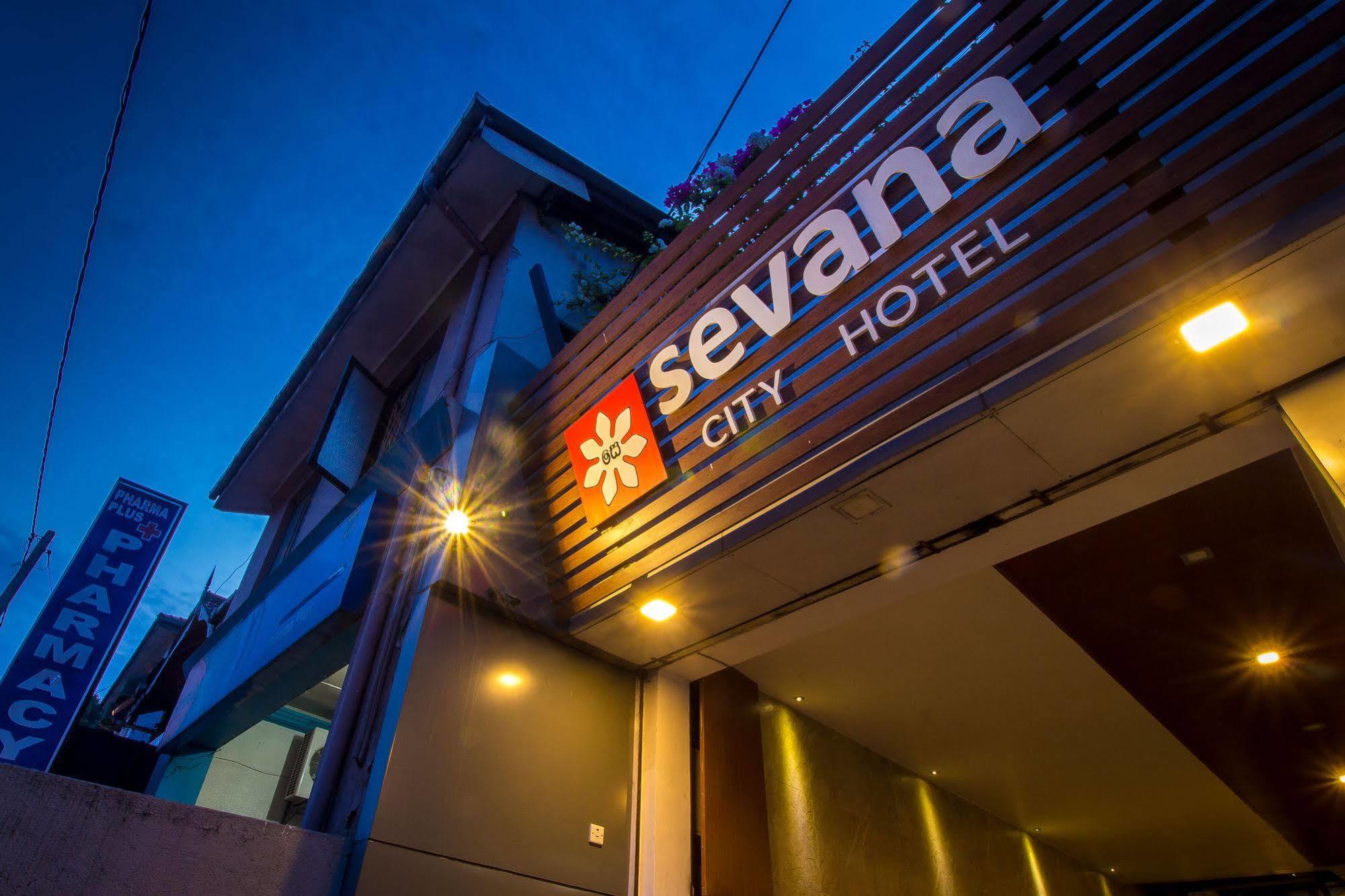 Sevana City Hotel Канди Экстерьер фото